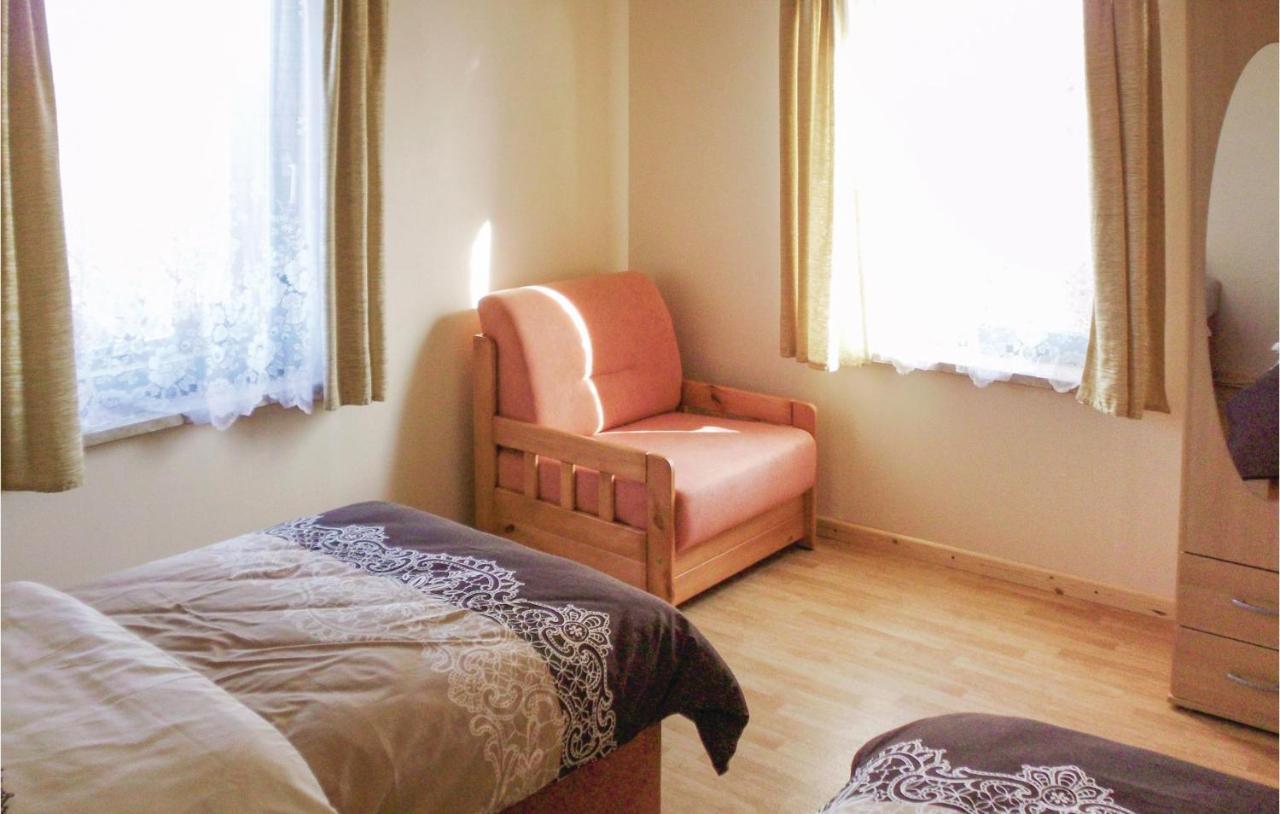 1 Bedroom Amazing Apartment In Settin Bagian luar foto